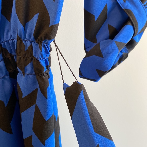 Jacob Aztec Belted Dress - Picture 3 of 4